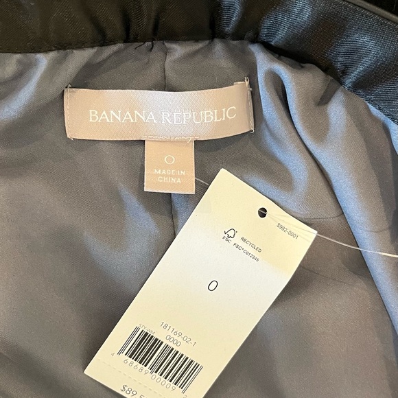 Banana Republic Gray Pleated Mid Skirt NWT - Picture 10 of 10